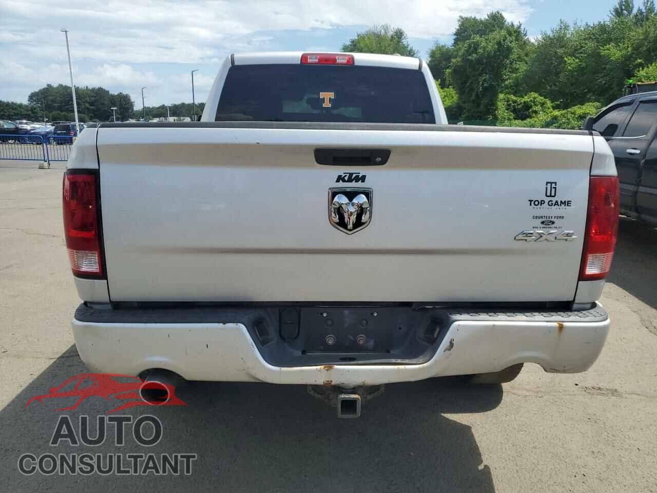 DODGE RAM 1500 2012 - 1C6RD7FT8CS165560
