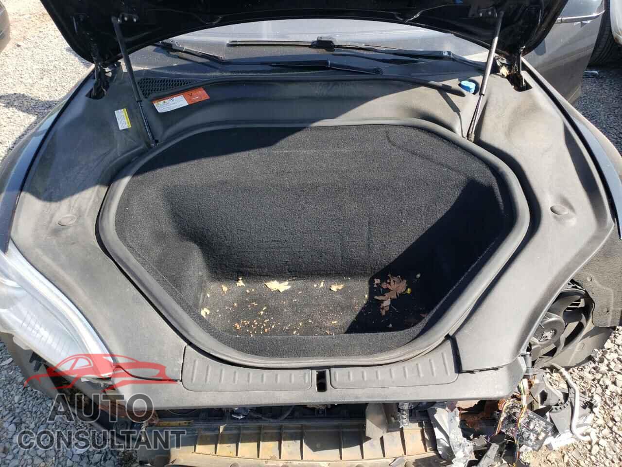 TESLA MODEL S 2015 - 5YJSA1E48FF118461