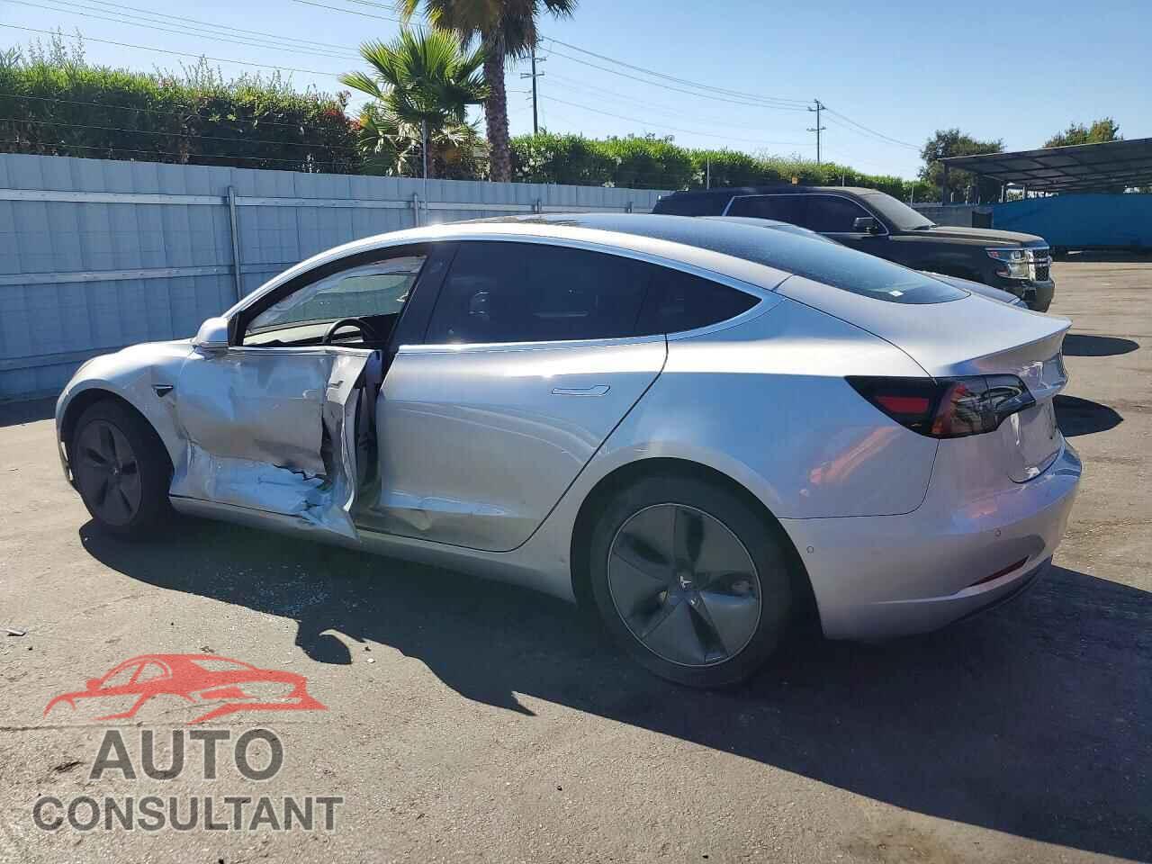 TESLA MODEL 3 2018 - 5YJ3E1EA5JF007003