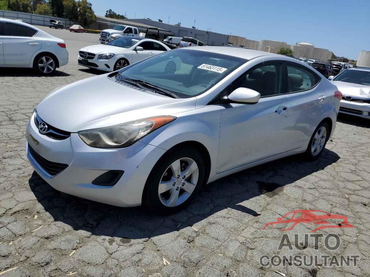 HYUNDAI ELANTRA 2011 - KMHDH4AE5BU131993