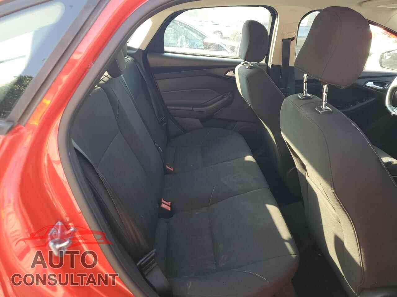 FORD FOCUS 2016 - 1FADP3F21GL389074