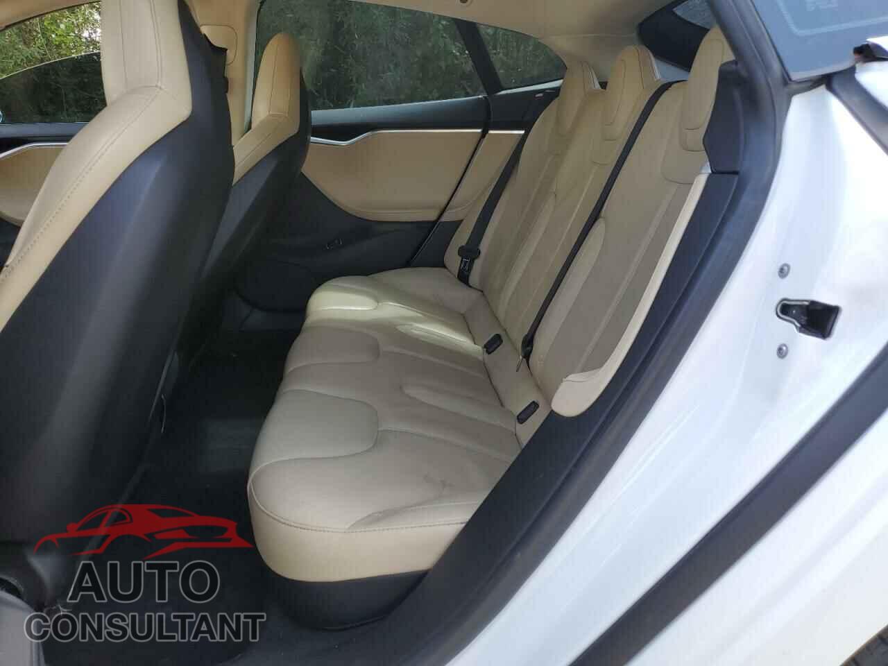 TESLA MODEL S 2013 - 5YJSA1CN3DFP05949