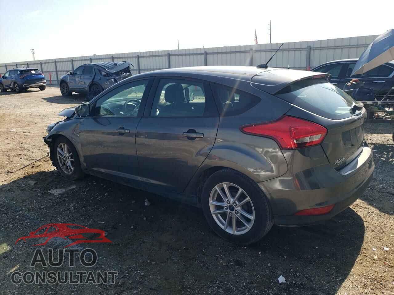 FORD FOCUS 2015 - 1FADP3K2XFL202600