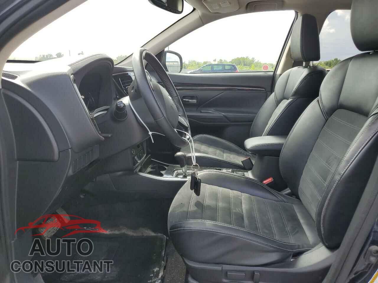 MITSUBISHI OUTLANDER 2019 - JA4AZ2A38KZ603897