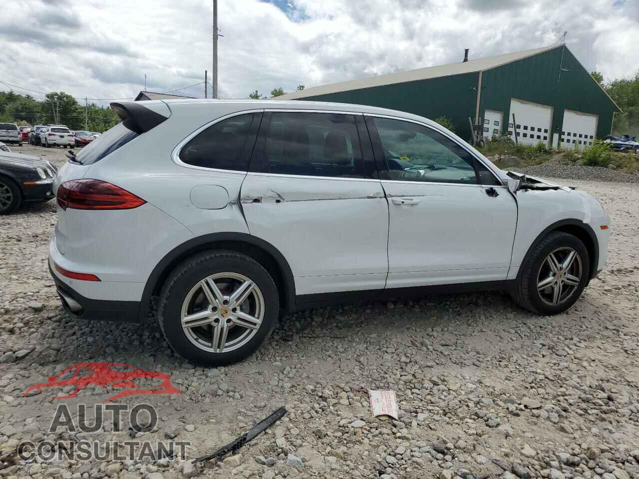 PORSCHE CAYENNE 2016 - WP1AA2A22GKA12886