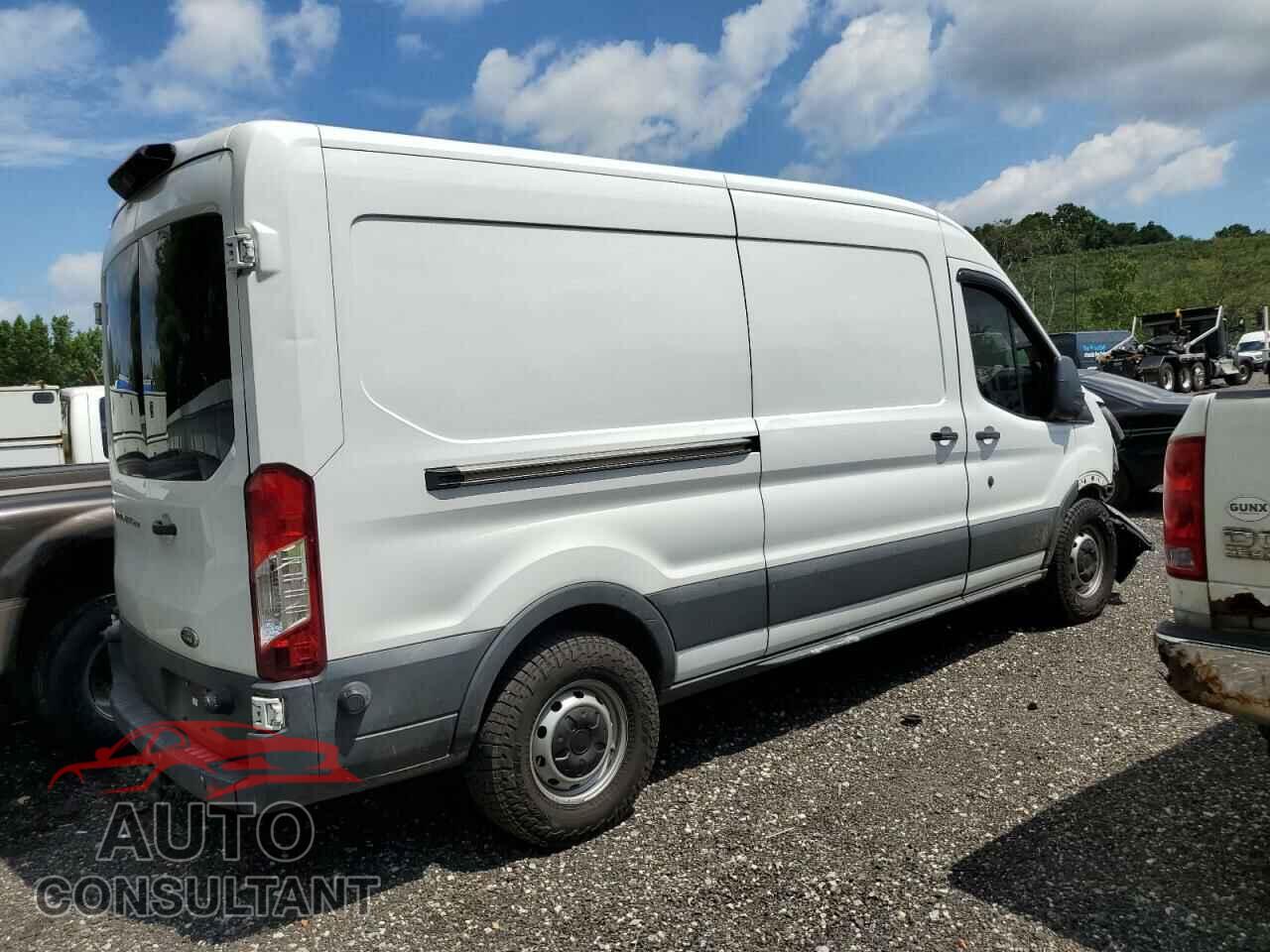 FORD TRANSIT 2018 - 1FTYR2CMXJKA85664