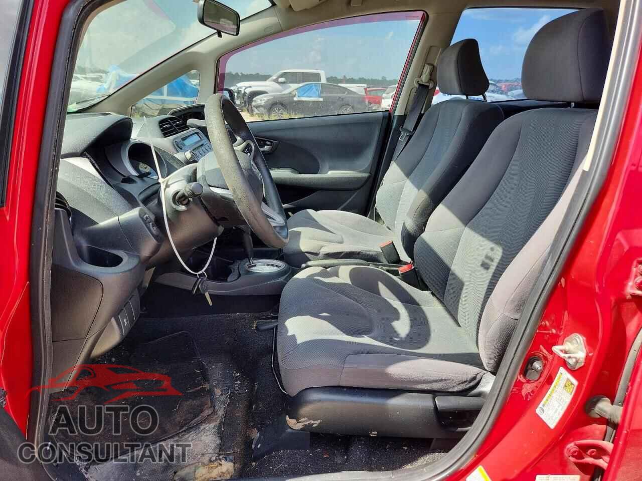 HONDA FIT 2013 - JHMGE8H39DC013720