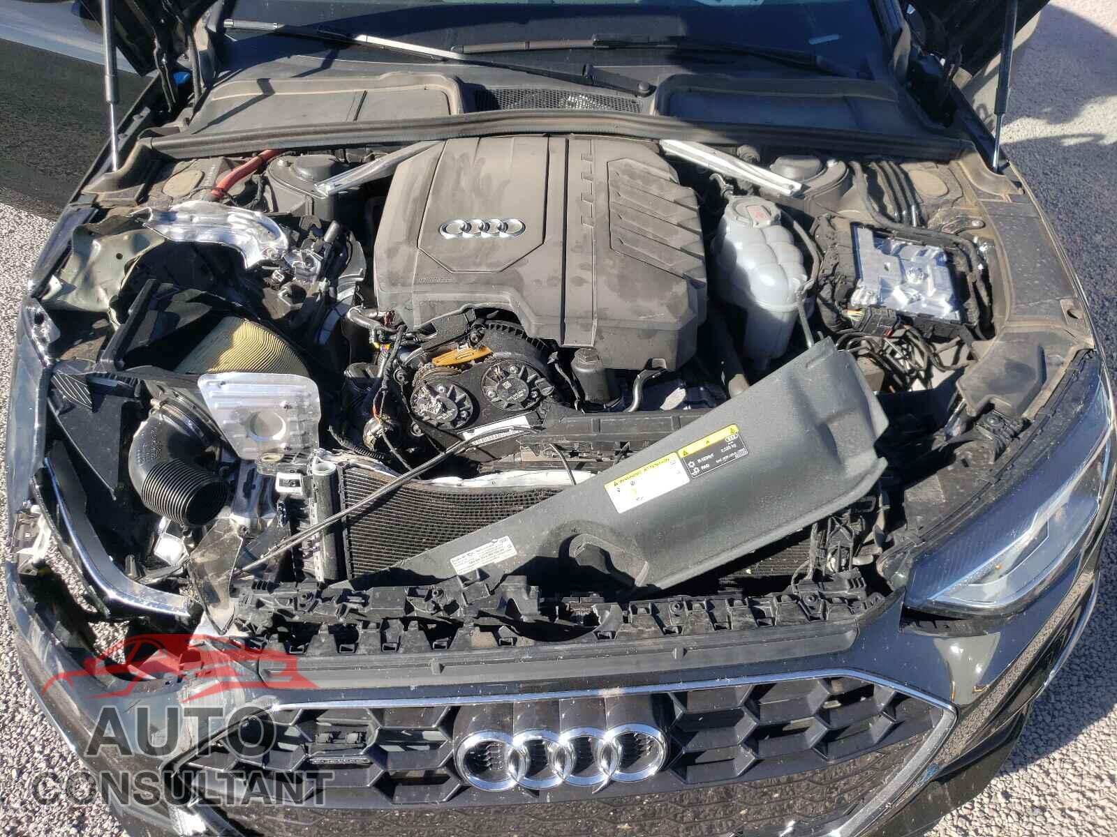 AUDI A4 2021 - WAUDAAF41MA044827
