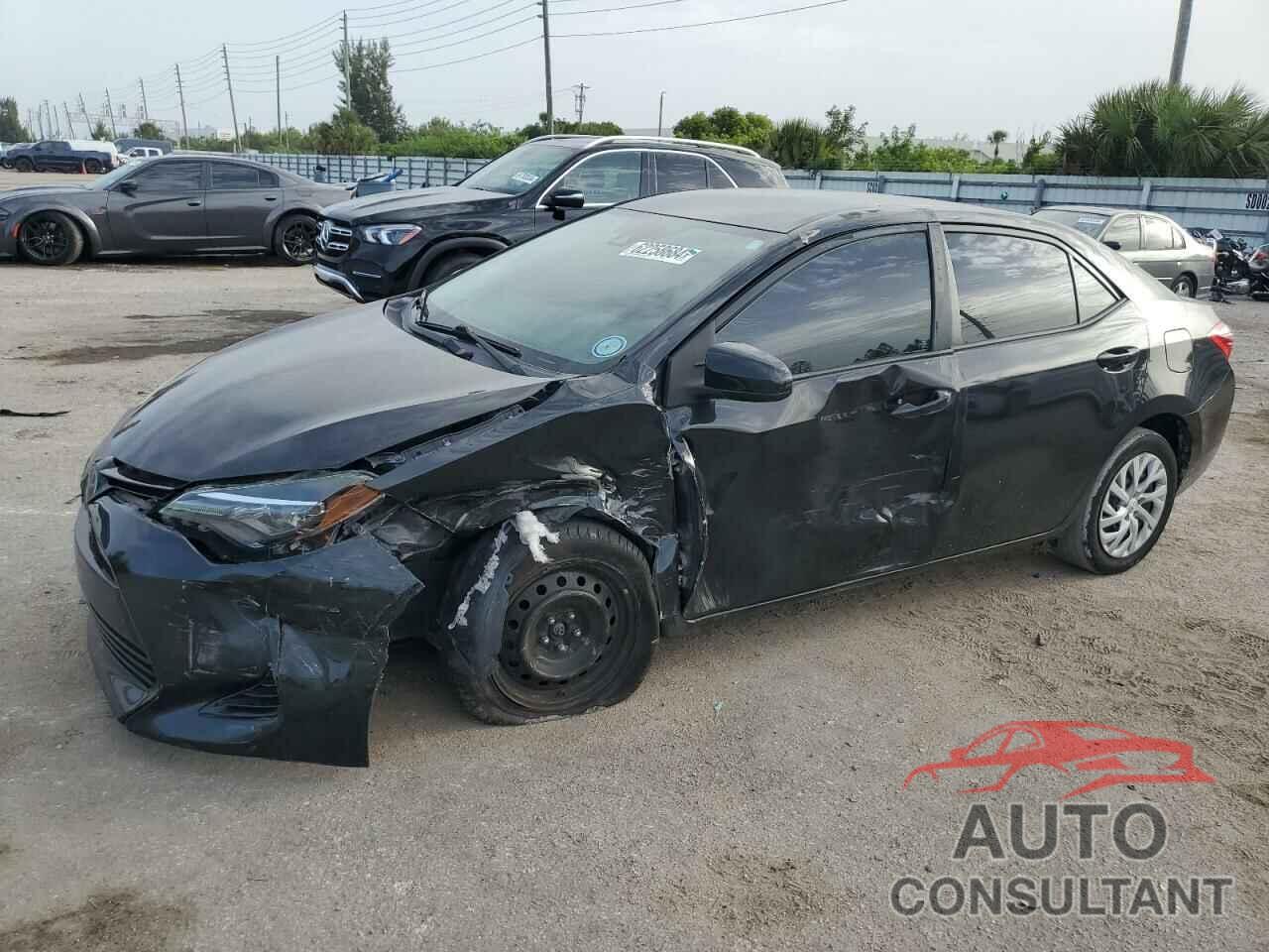 TOYOTA COROLLA 2018 - 5YFBURHE3JP742854