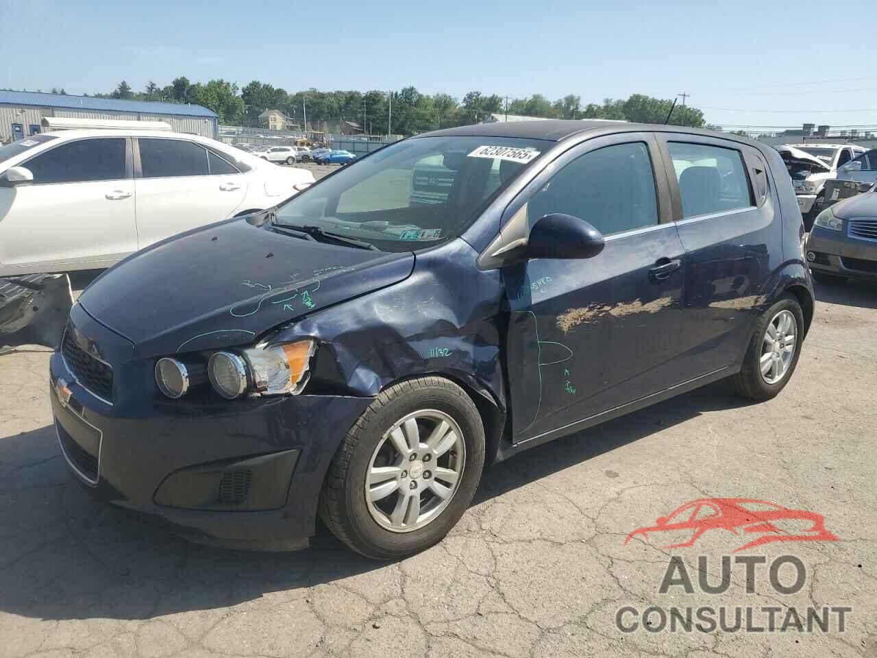 CHEVROLET SONIC 2015 - 1G1JC6SG9F4216190