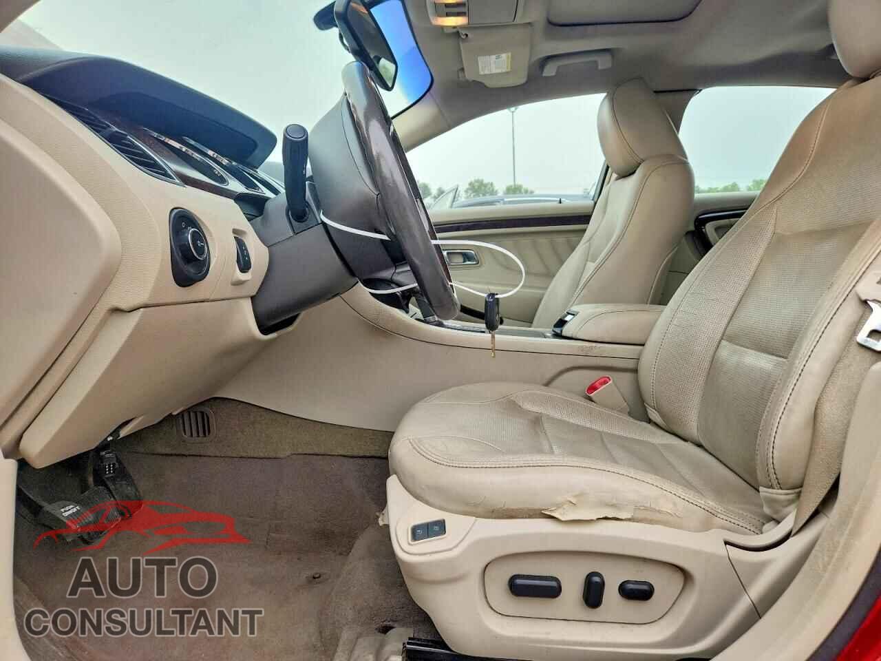 FORD TAURUS 2011 - 1FAHP2FW9BG102113