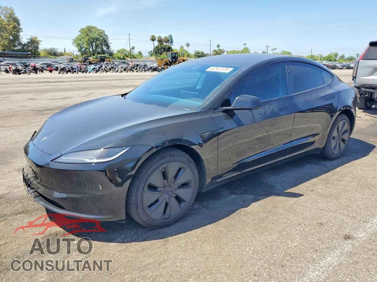 TESLA MODEL 3 2025 - 5YJ3E1EA4SF058784