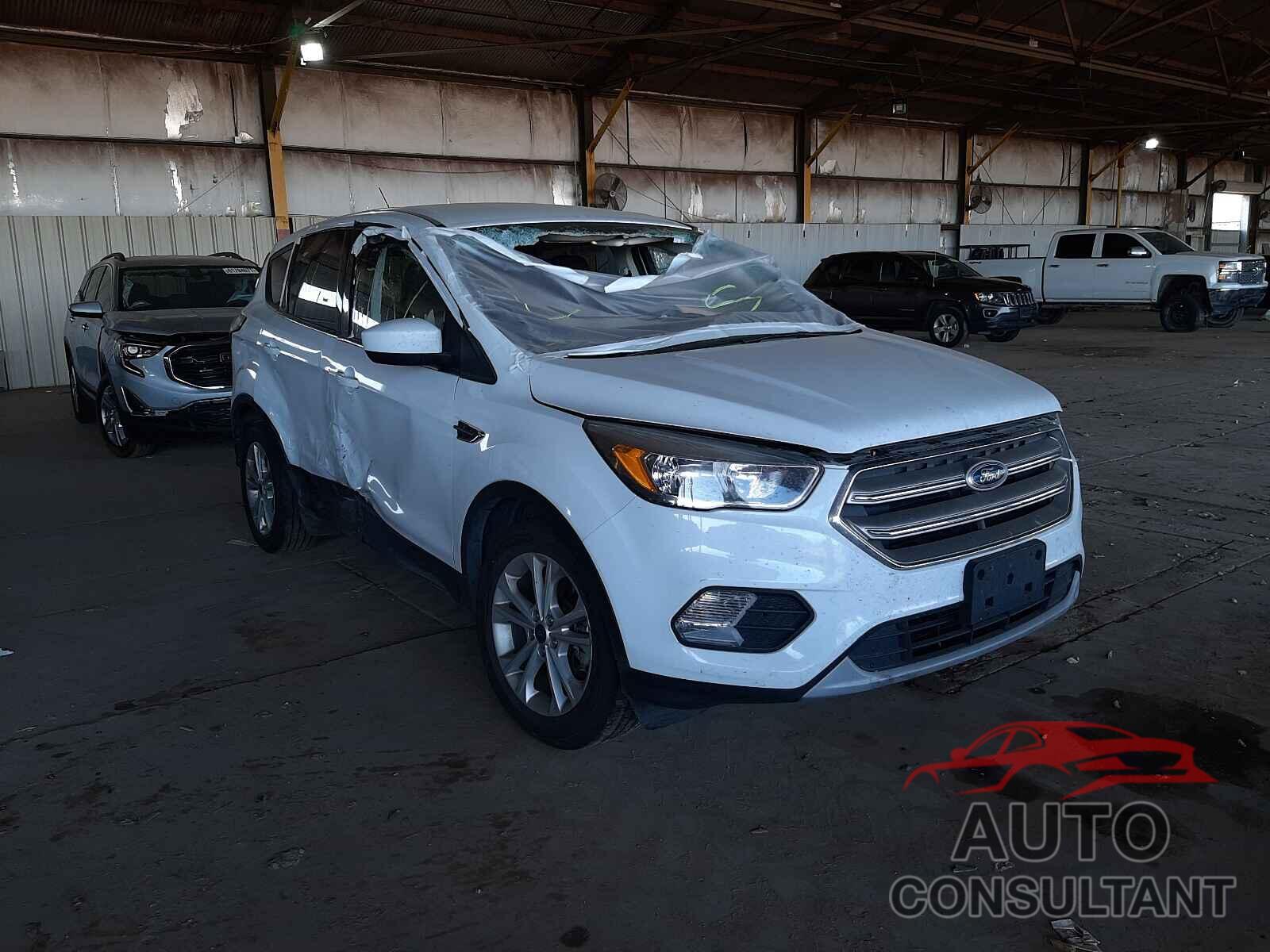 FORD ESCAPE 2017 - 1FMCU9GD9HUE48980