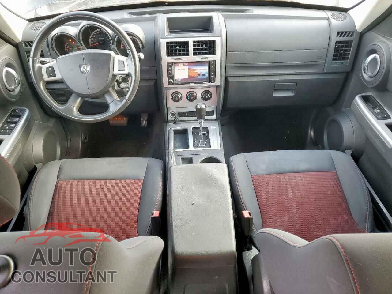 DODGE NITRO 2011 - 1D4PT6GX1BW571947