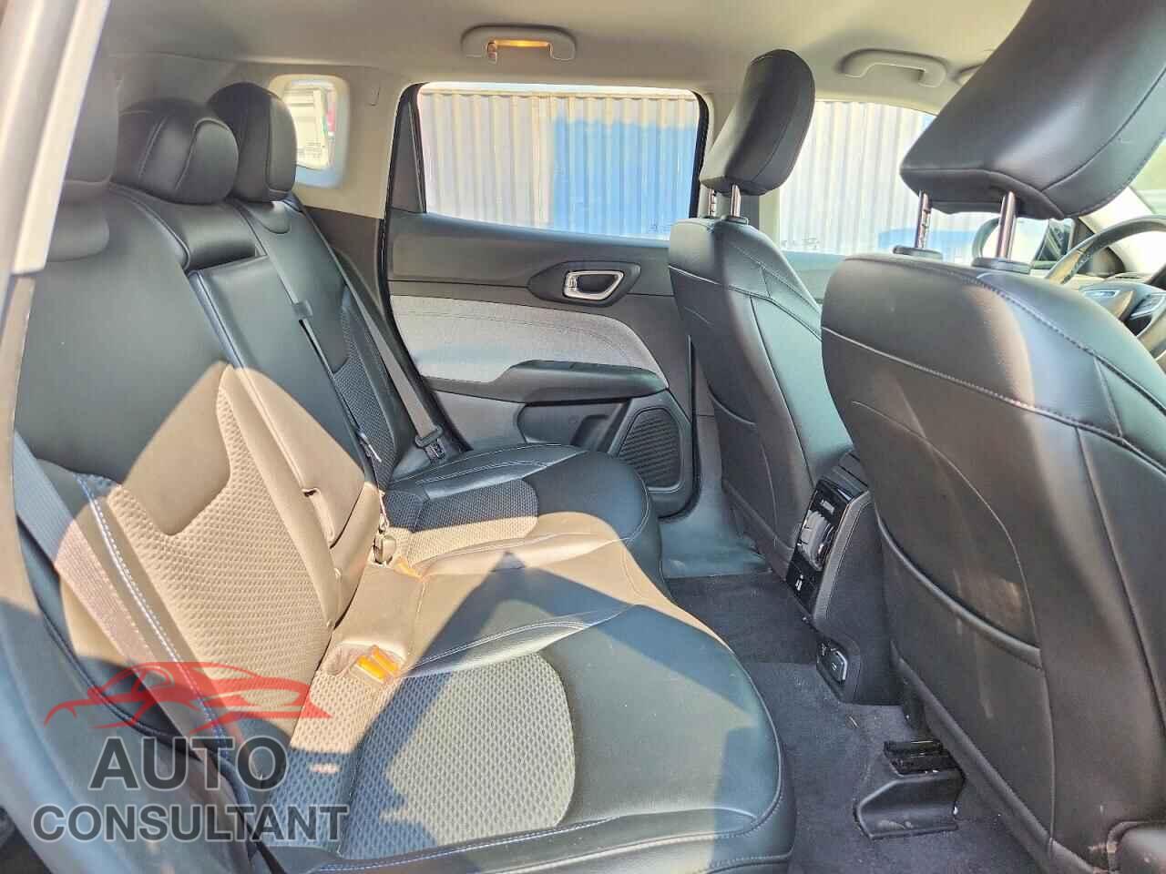 JEEP COMPASS 2022 - 3C4NJDBB7NT209660