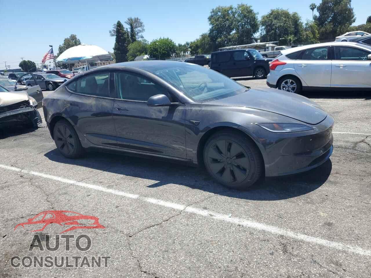 TESLA MODEL 3 2025 - 5YJ3E1EA6SF935985