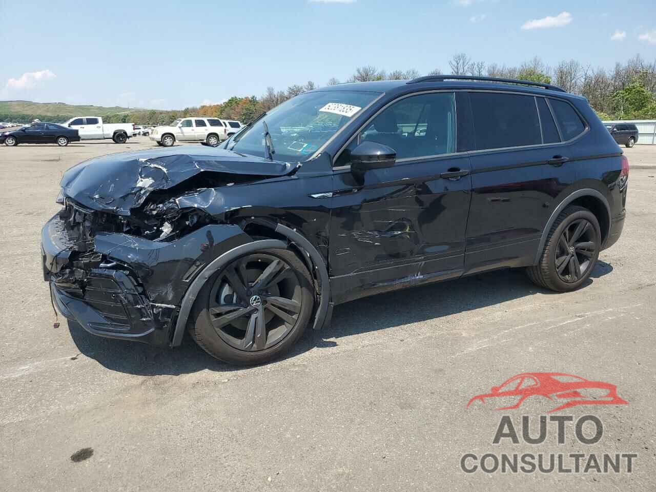 VOLKSWAGEN TIGUAN 2023 - 3VV8B7AX3PM141106