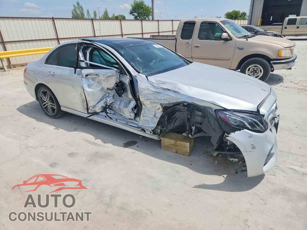 MERCEDES-BENZ E-CLASS 2020 - W1KZF8DB5LA817694