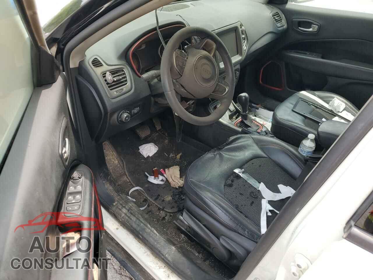 JEEP COMPASS 2020 - 3C4NJDDB2LT166789