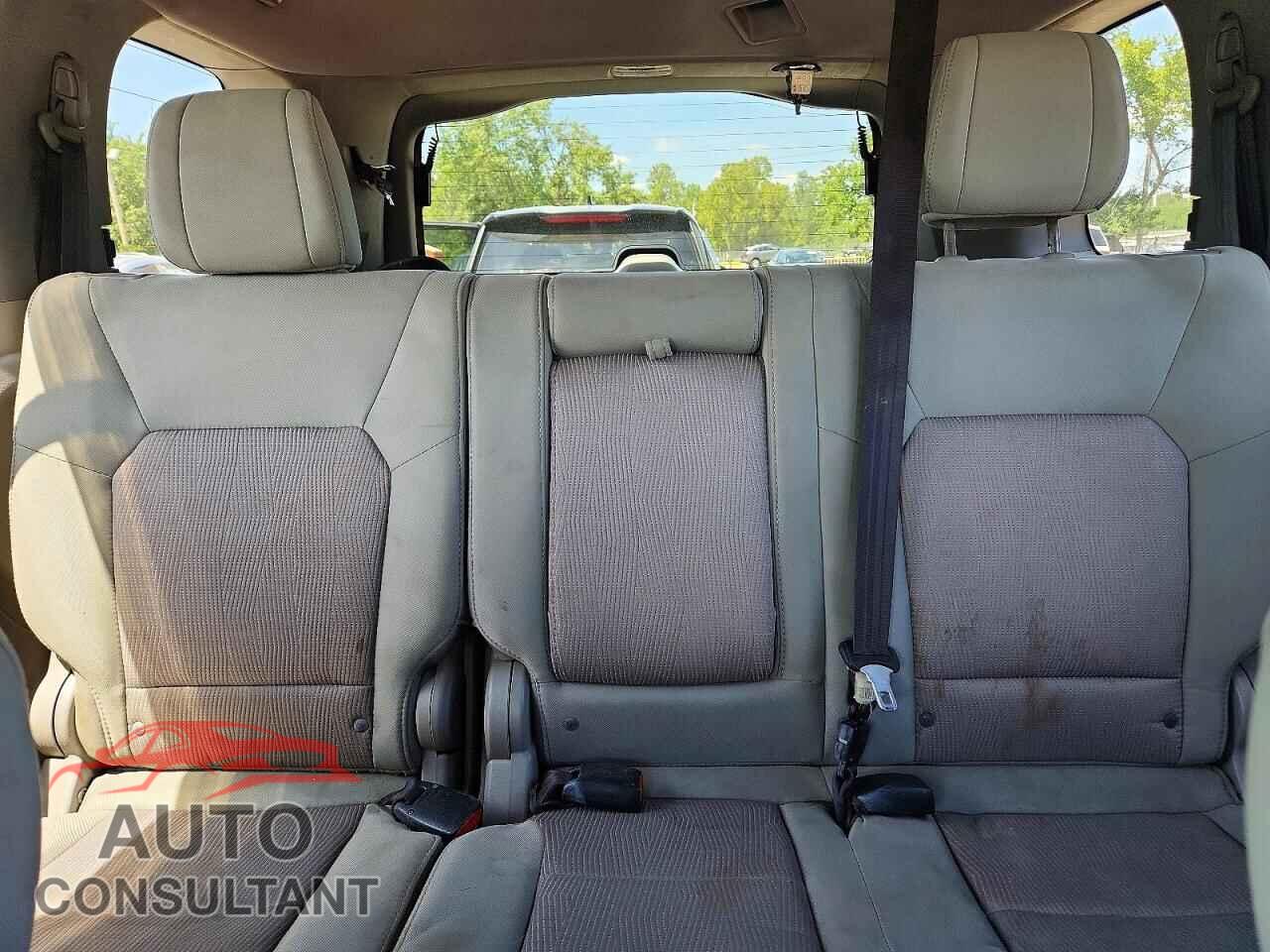 HONDA PILOT 2014 - 5FNYF3H45EB013328