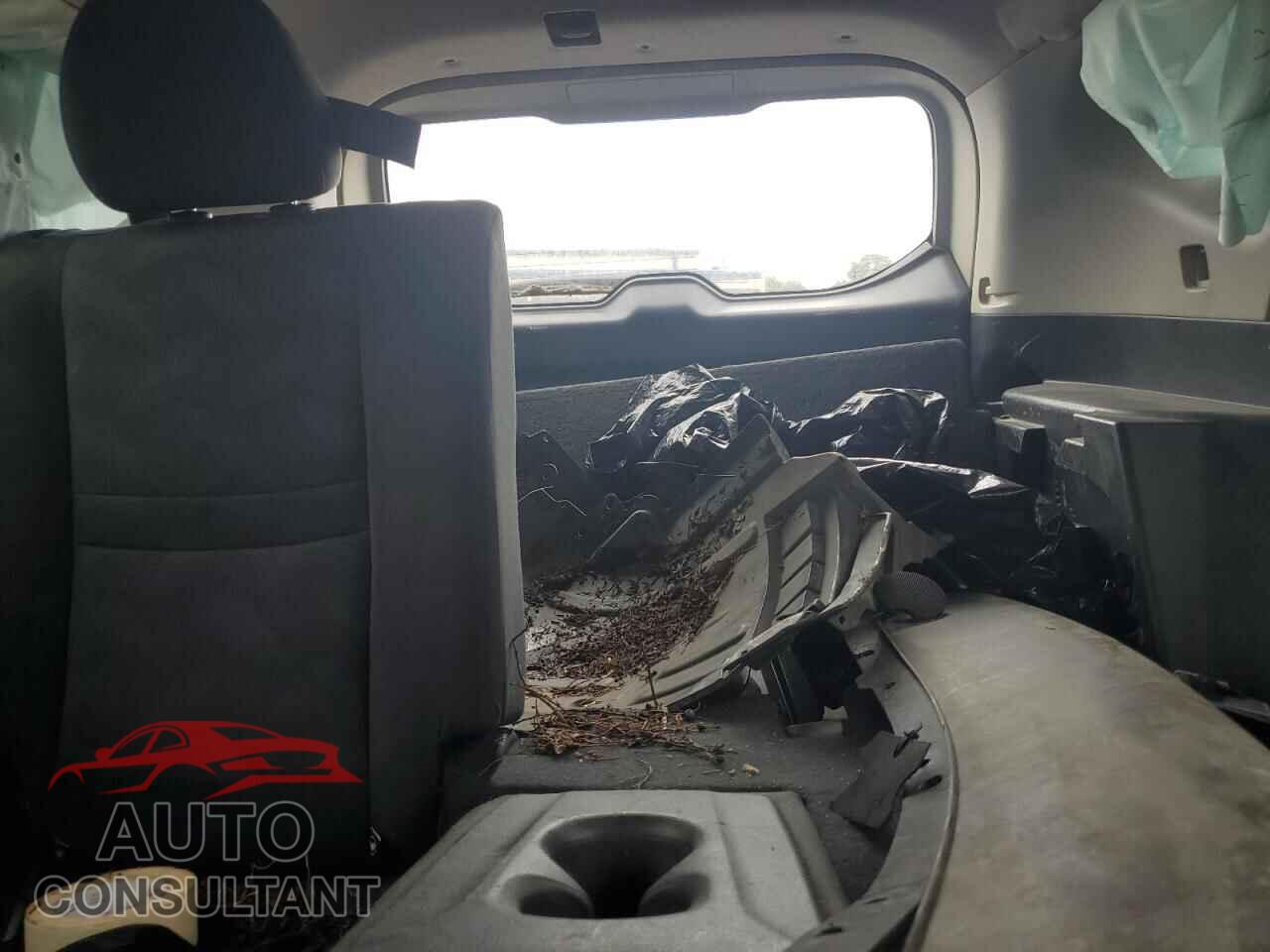 NISSAN ROGUE 2015 - KNMAT2MT2FP558573