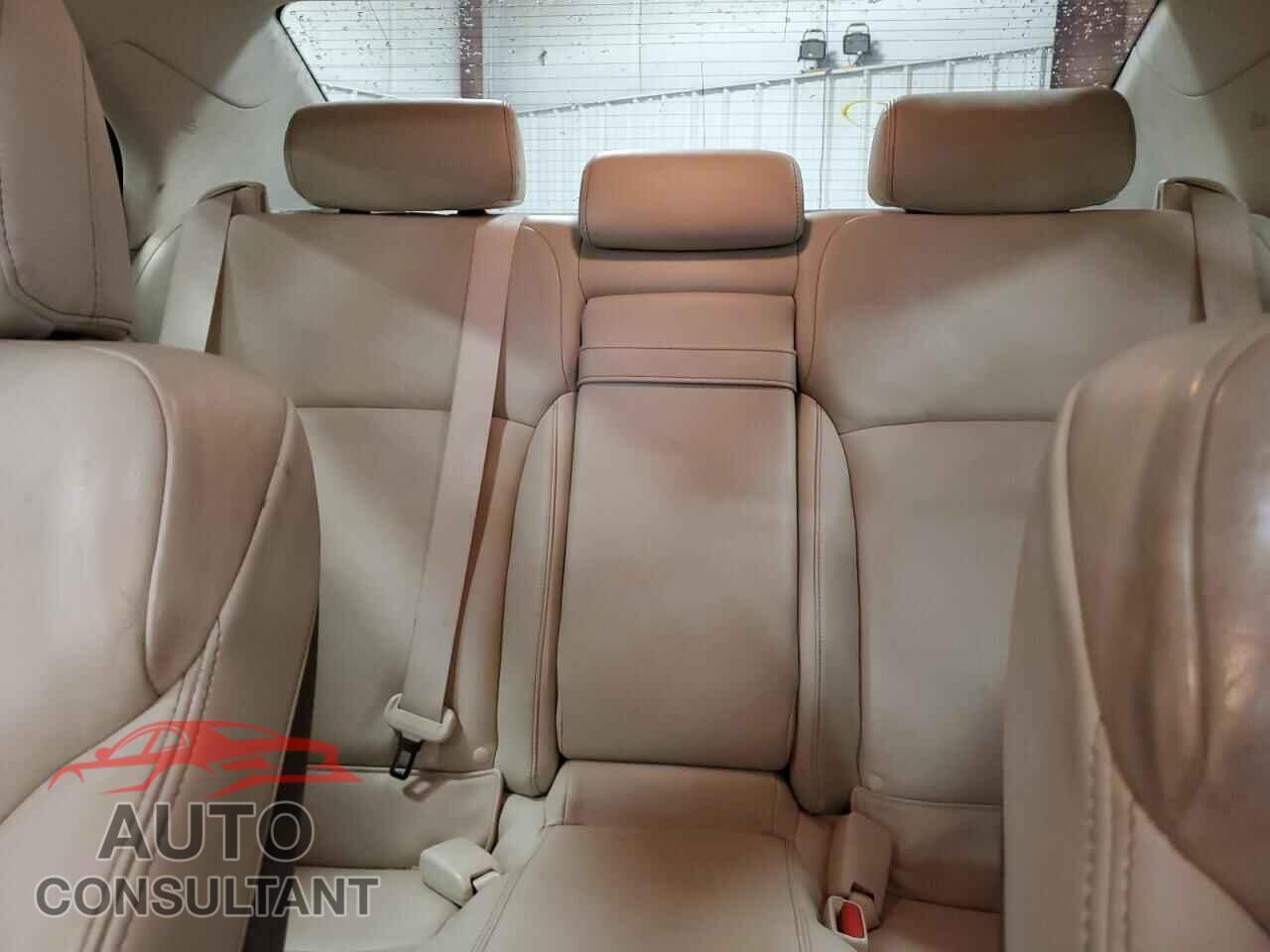 LEXUS IS 2012 - JTHCF5C27C2035809