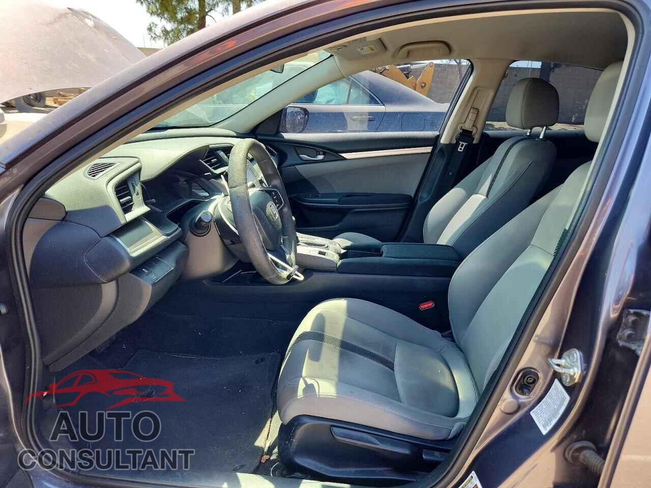 HONDA CIVIC 2017 - 19XFC2F55HE018593