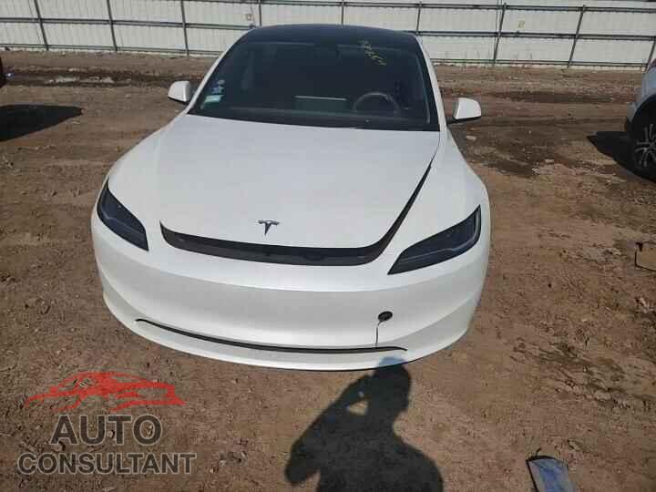 TESLA MODEL 3 2025 - 5YJ3E1EB9SF883647