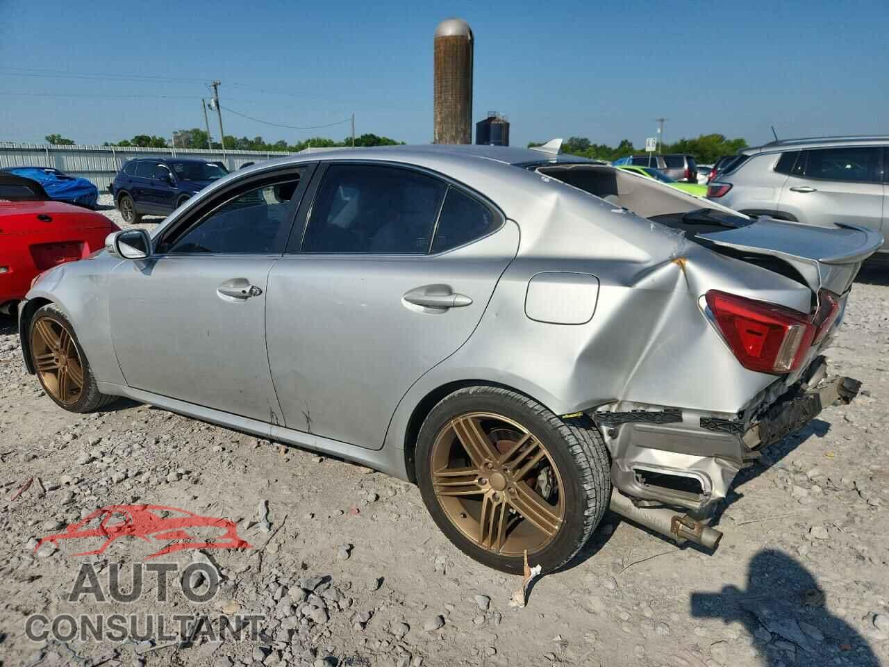 LEXUS IS 2011 - JTHBF5C23B5129131