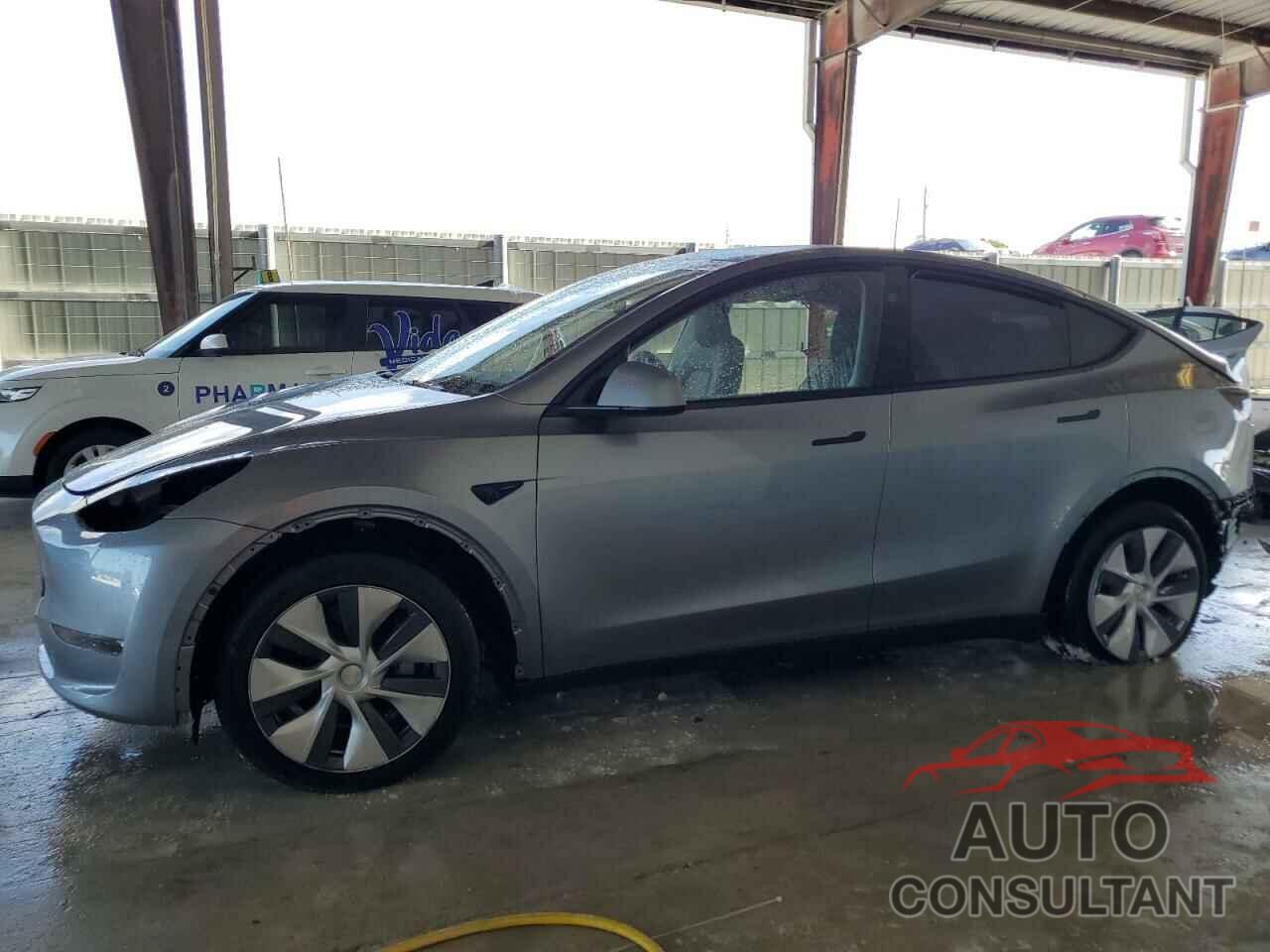 TESLA MODEL Y 2024 - 7SAYGDEE0RA288059