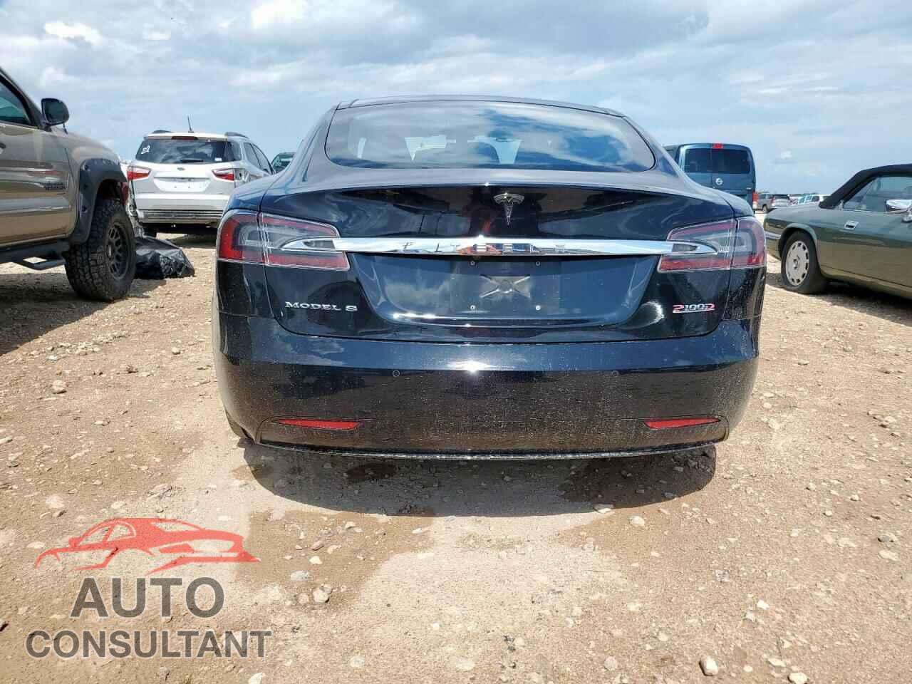 TESLA MODEL S 2018 - 5YJSA1E40JF264667