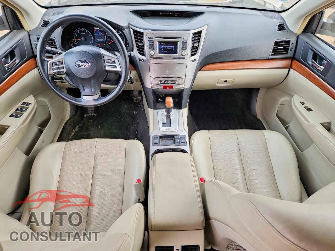 SUBARU OUTBACK 2014 - 4S4BRCLC2E3304955