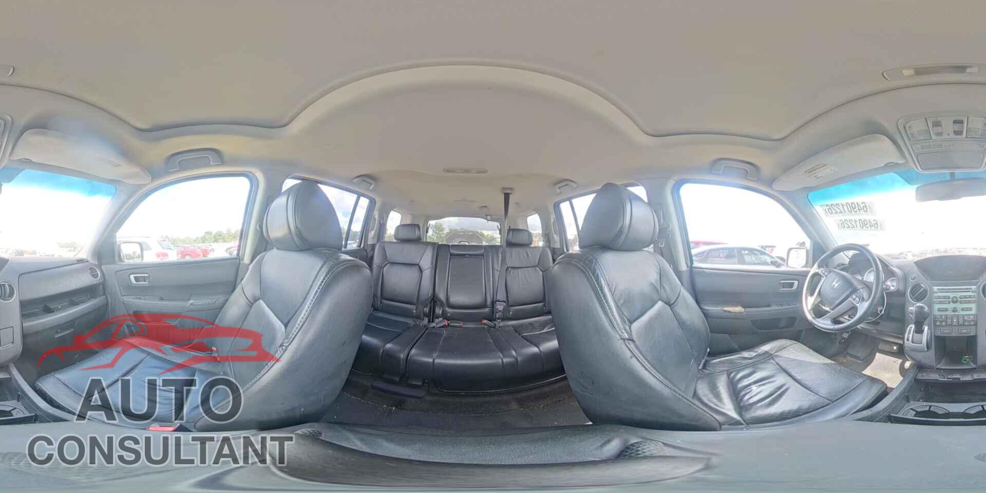 HONDA PILOT 2011 - 5FNYF4H57BB032408