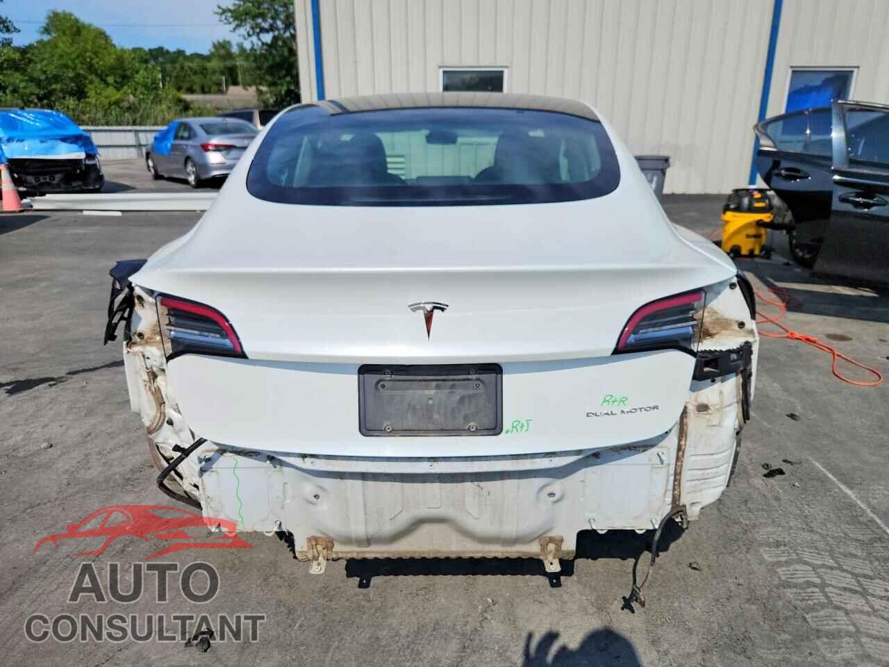 TESLA MODEL 3 2020 - 5YJ3E1EB4LF618233