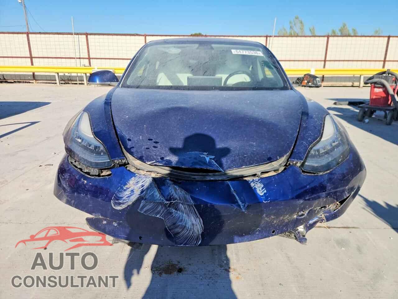 TESLA MODEL 3 2018 - 5YJ3E1EBXJF147752