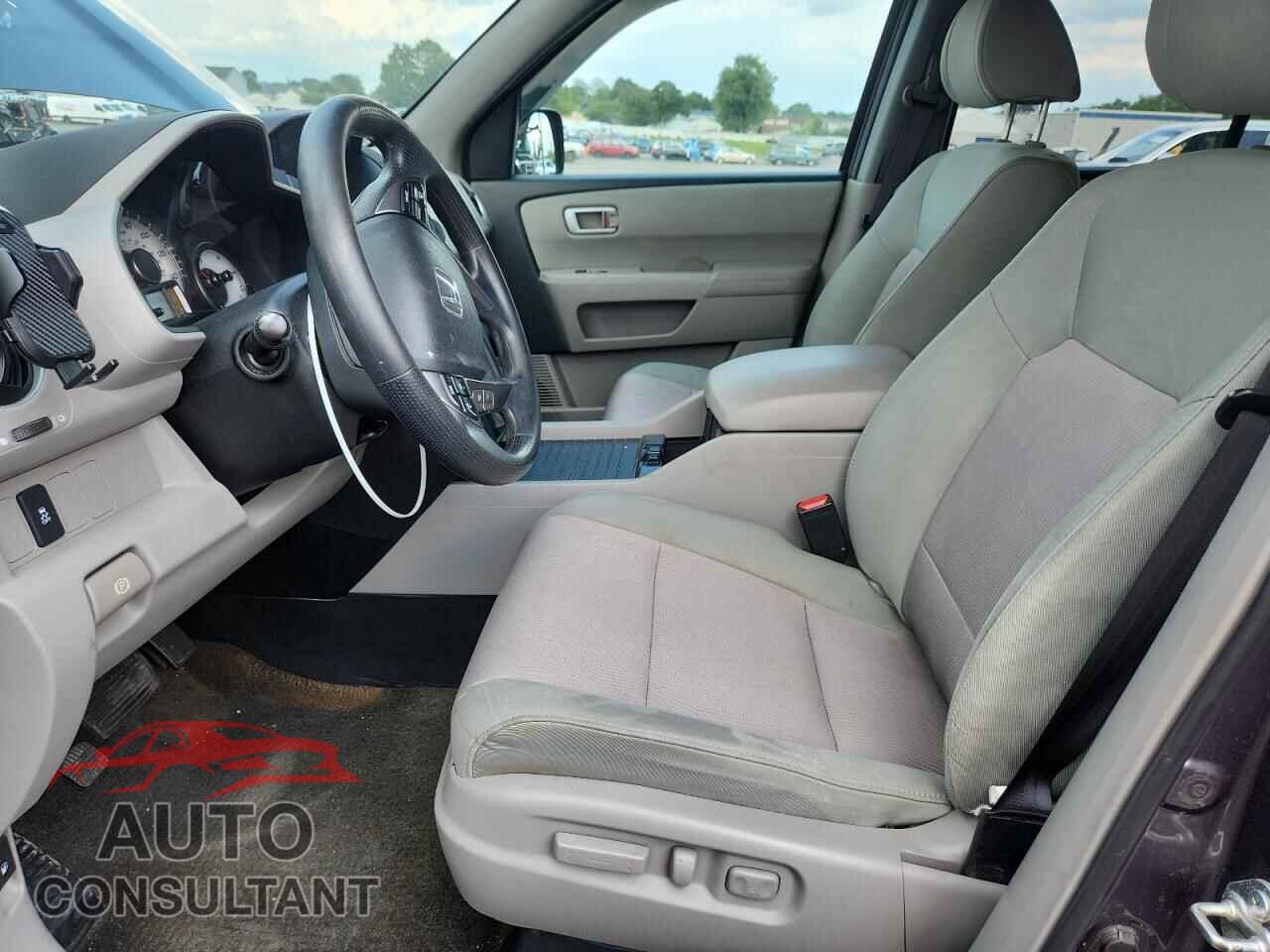 HONDA PILOT 2014 - 5FNYF4H42EB004303