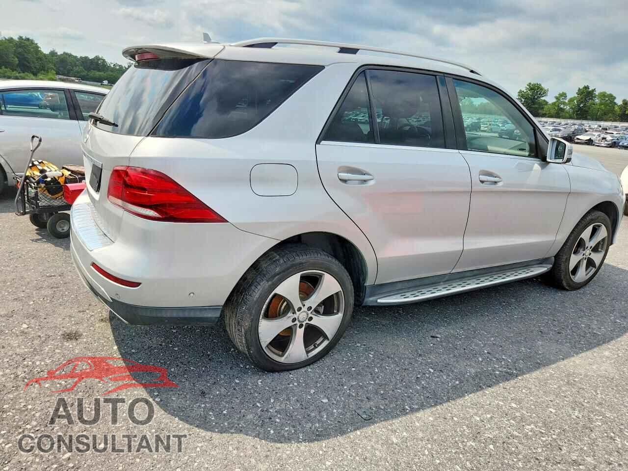 MERCEDES-BENZ GLE-CLASS 2016 - 4JGDA5JB0GA791108