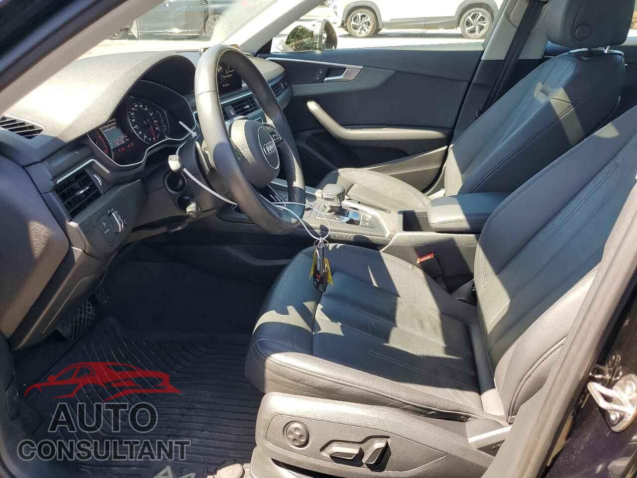 AUDI A4 2019 - WAUDNAF43KA042000