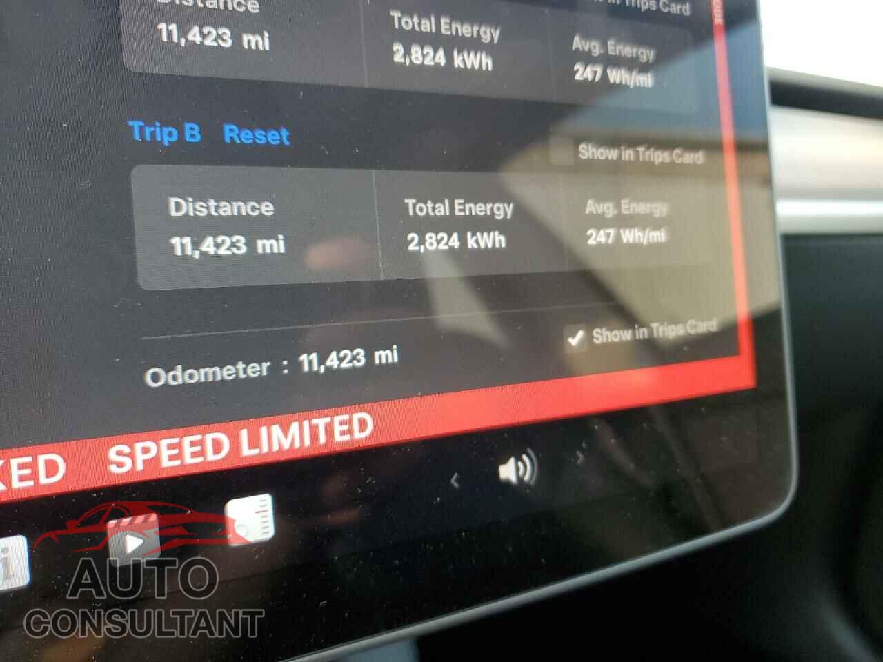 TESLA MODEL 3 2023 - 5YJ3E1EA5PF639699