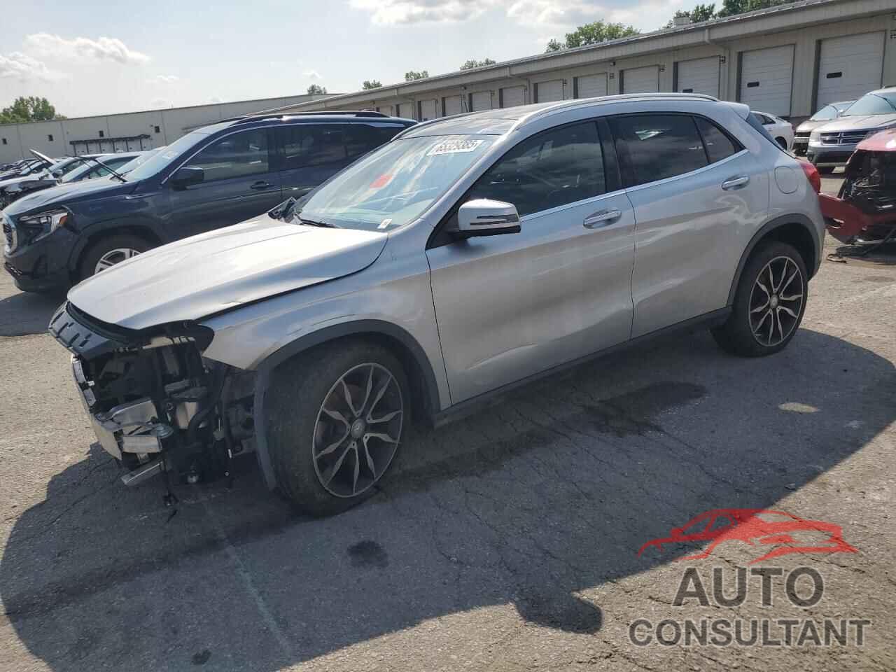 MERCEDES-BENZ GLA-CLASS 2016 - WDCTG4GBXGJ245653