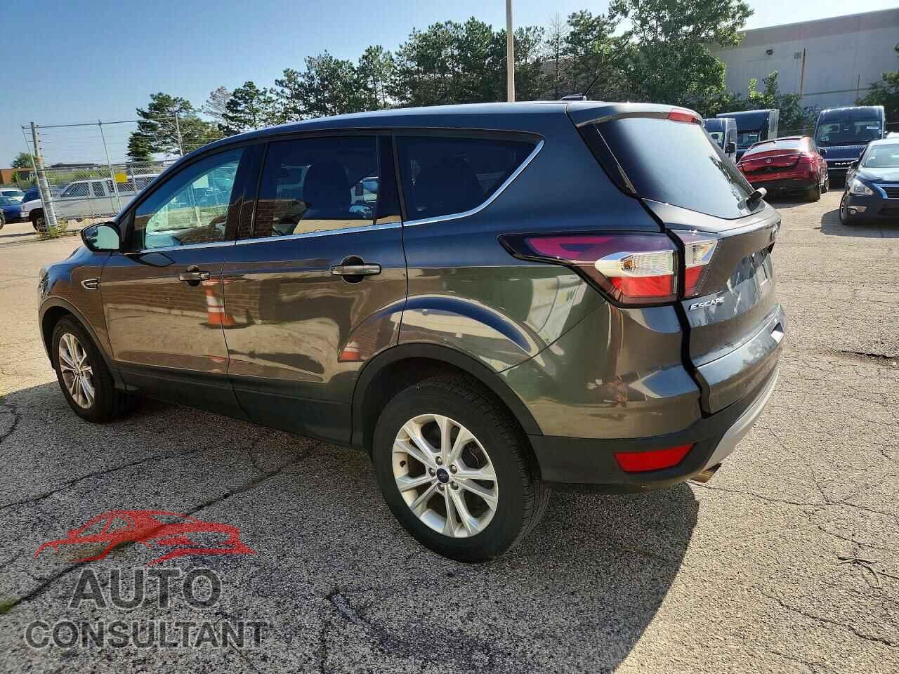 FORD ESCAPE 2017 - 1FMCU0GD0HUC93568