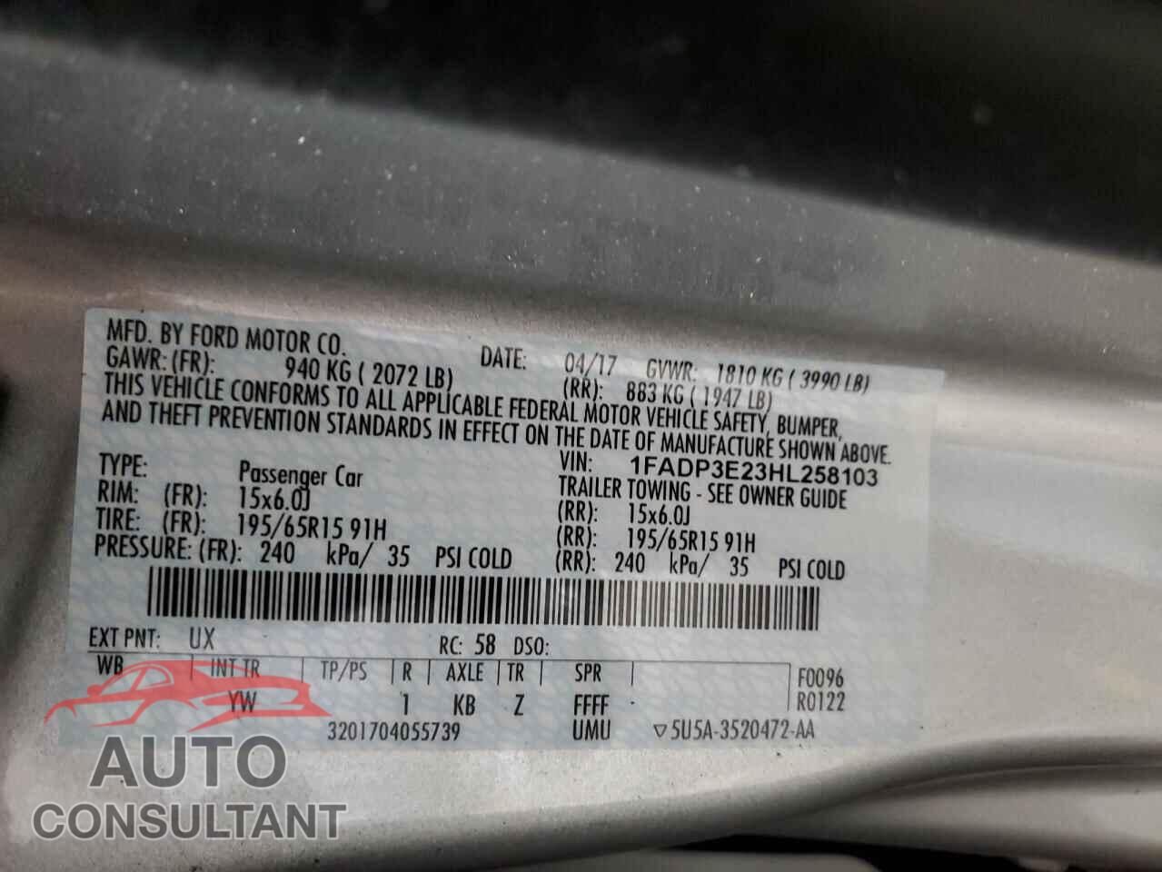 FORD FOCUS 2017 - 1FADP3E23HL258103