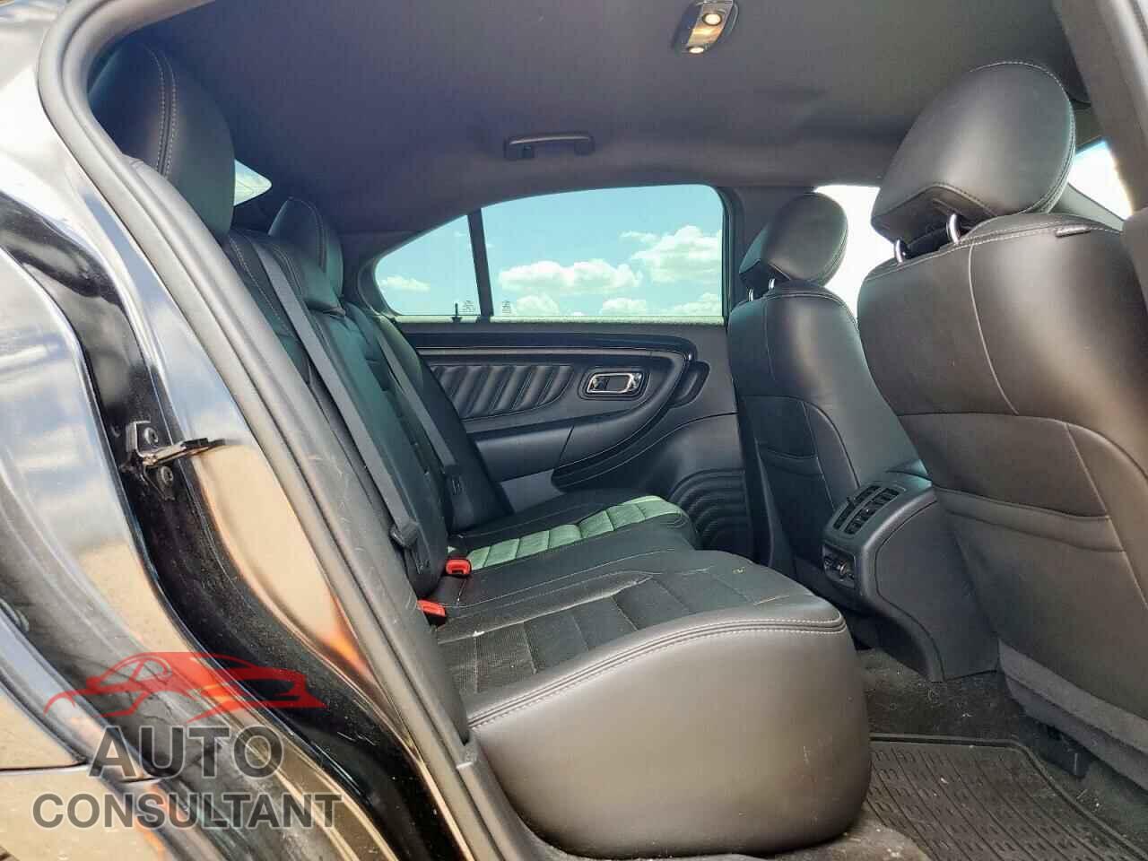 FORD TAURUS 2015 - 1FAHP2KT6FG151397