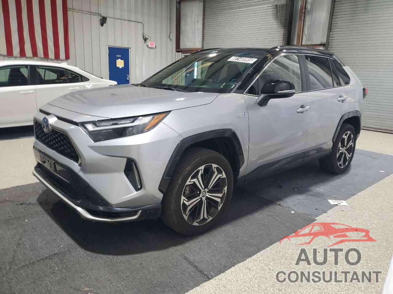 TOYOTA RAV4 2023 - JTMEB3FV7PD138285