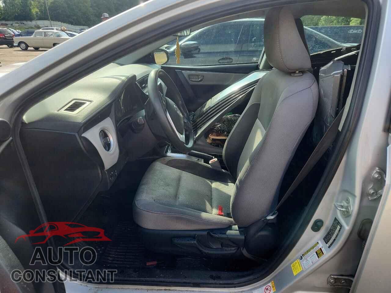 TOYOTA COROLLA 2019 - 2T1BURHE3KC138917