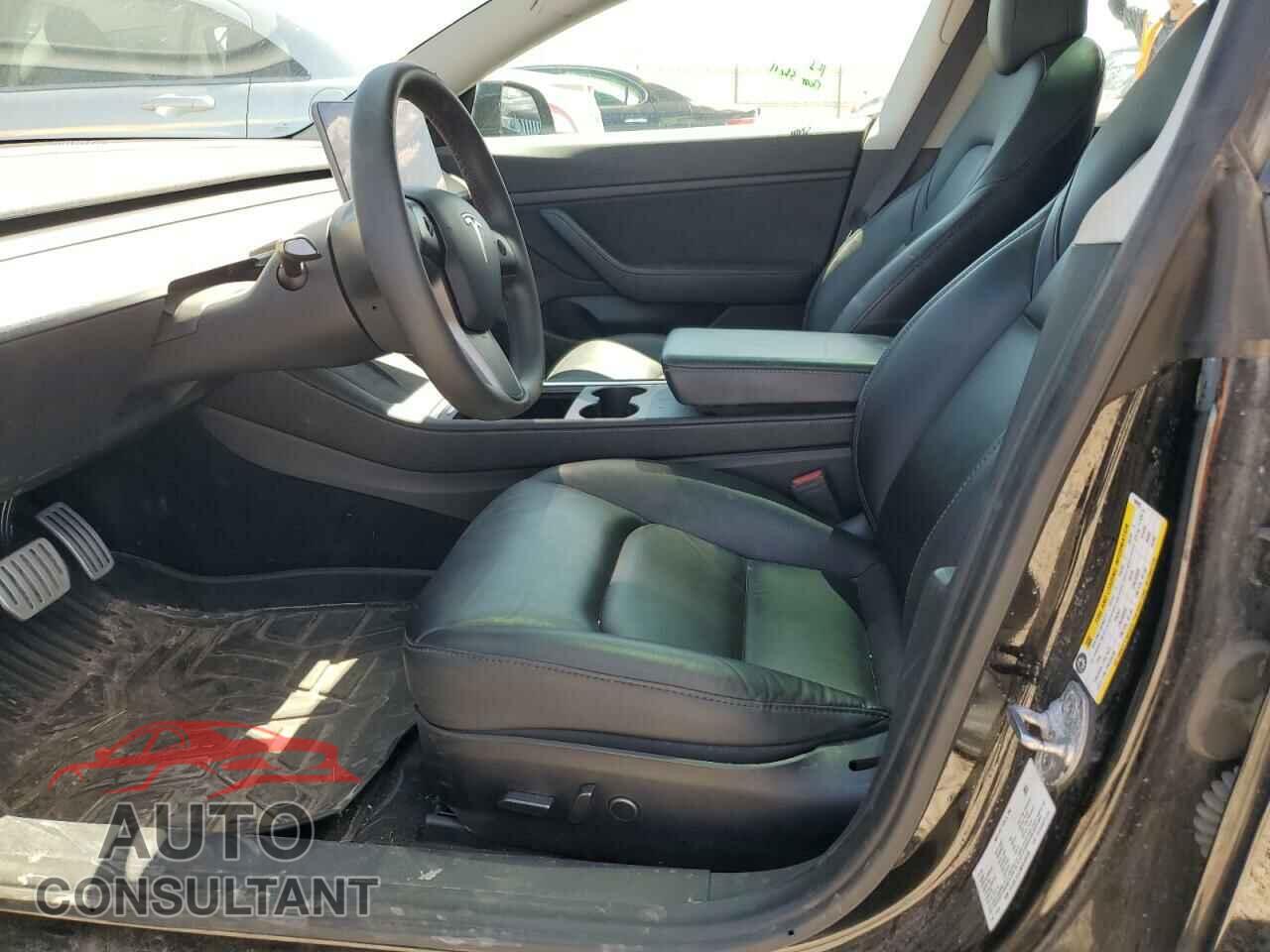TESLA MODEL 3 2021 - 5YJ3E1EC2MF849495