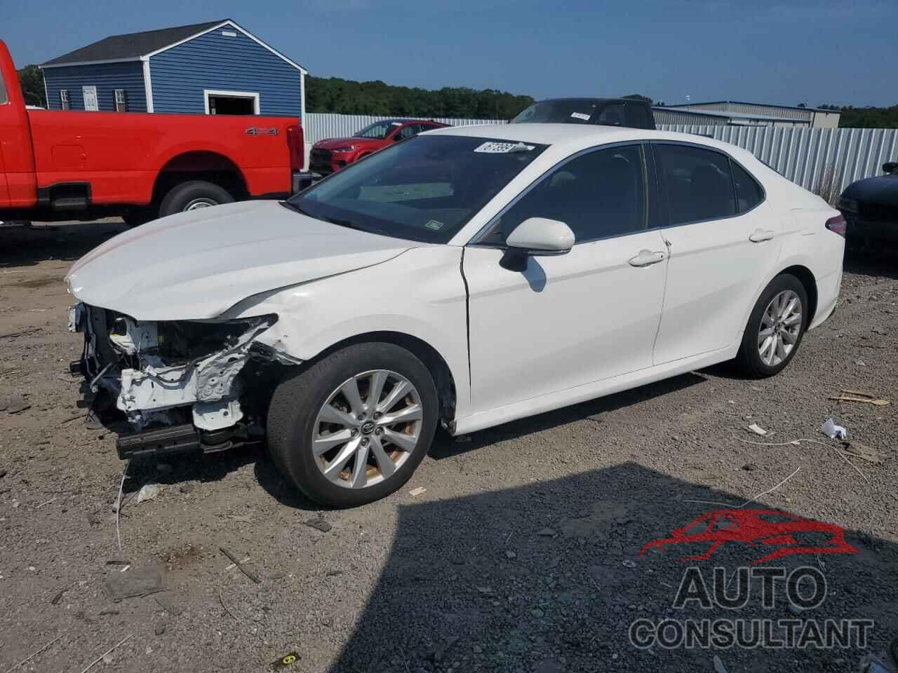 TOYOTA CAMRY 2018 - 4T1B11HK9JU056817