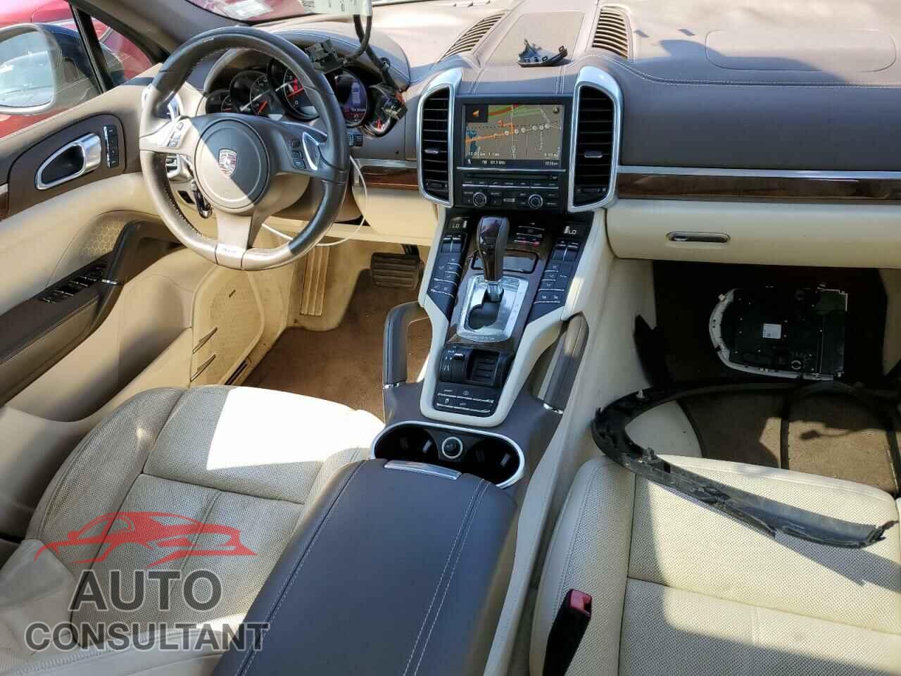 PORSCHE CAYENNE 2011 - WP1AA2A25BLA10410