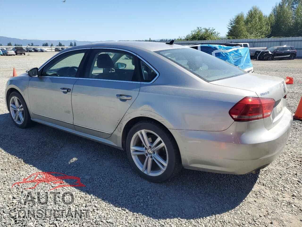 VOLKSWAGEN PASSAT 2012 - 1VWCN7A39CC095660