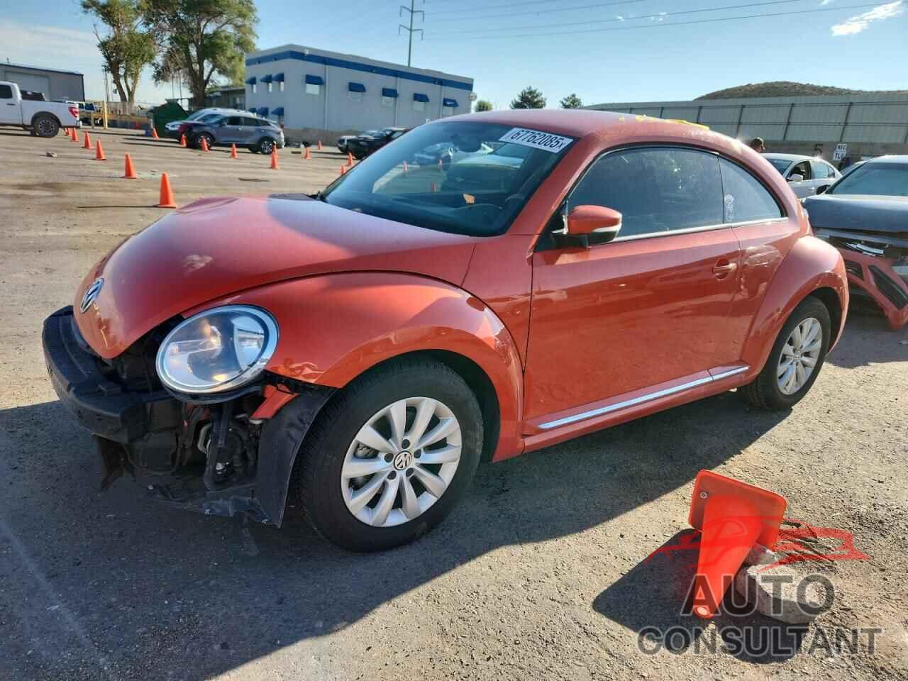 VOLKSWAGEN BEETLE 2019 - 3VWFD7AT8KM718635